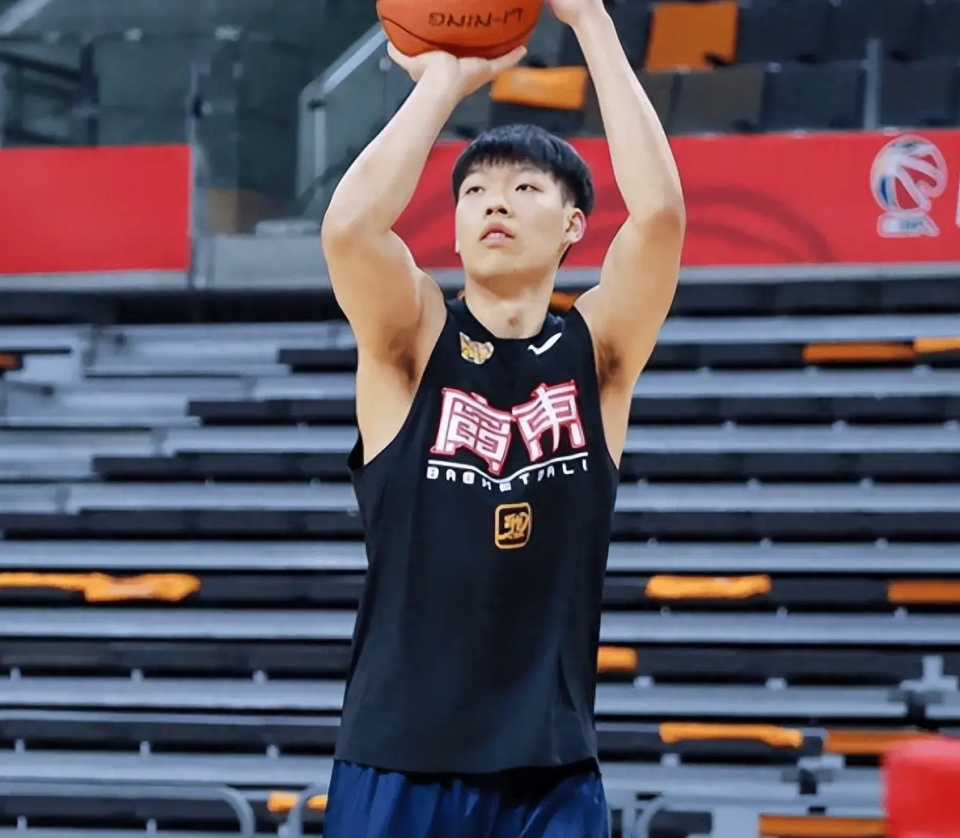 而这一小缺, 张镇麟的助, 当然了