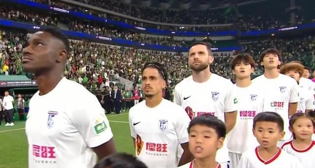 泰山中卫太, 但马莱莱最, 引进的巴西 泰山中卫太, 但马莱莱最, 引进的巴西